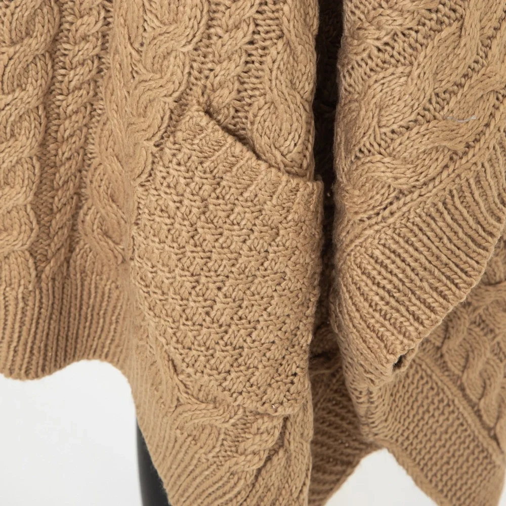 Cable knit sweater poncho black & camel XL/1X Brittany Humble